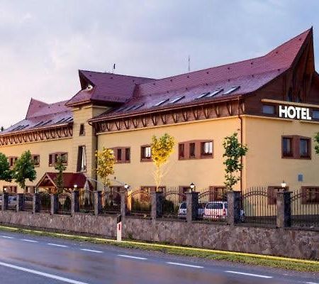 Motel Vector Gaesti ภายนอก รูปภาพ