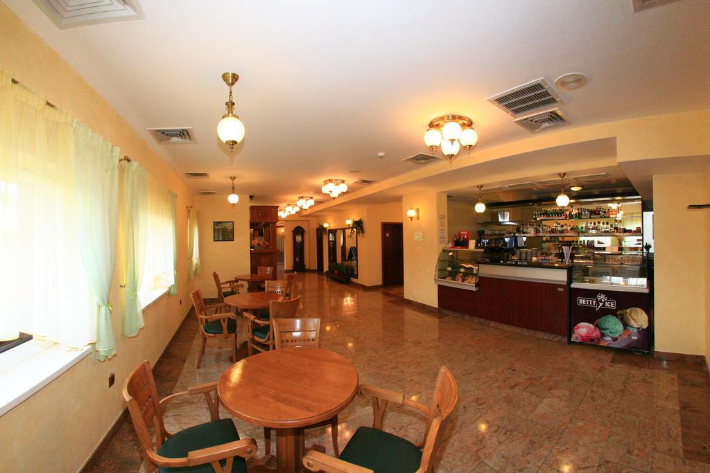 Motel Vector Gaesti ภายนอก รูปภาพ