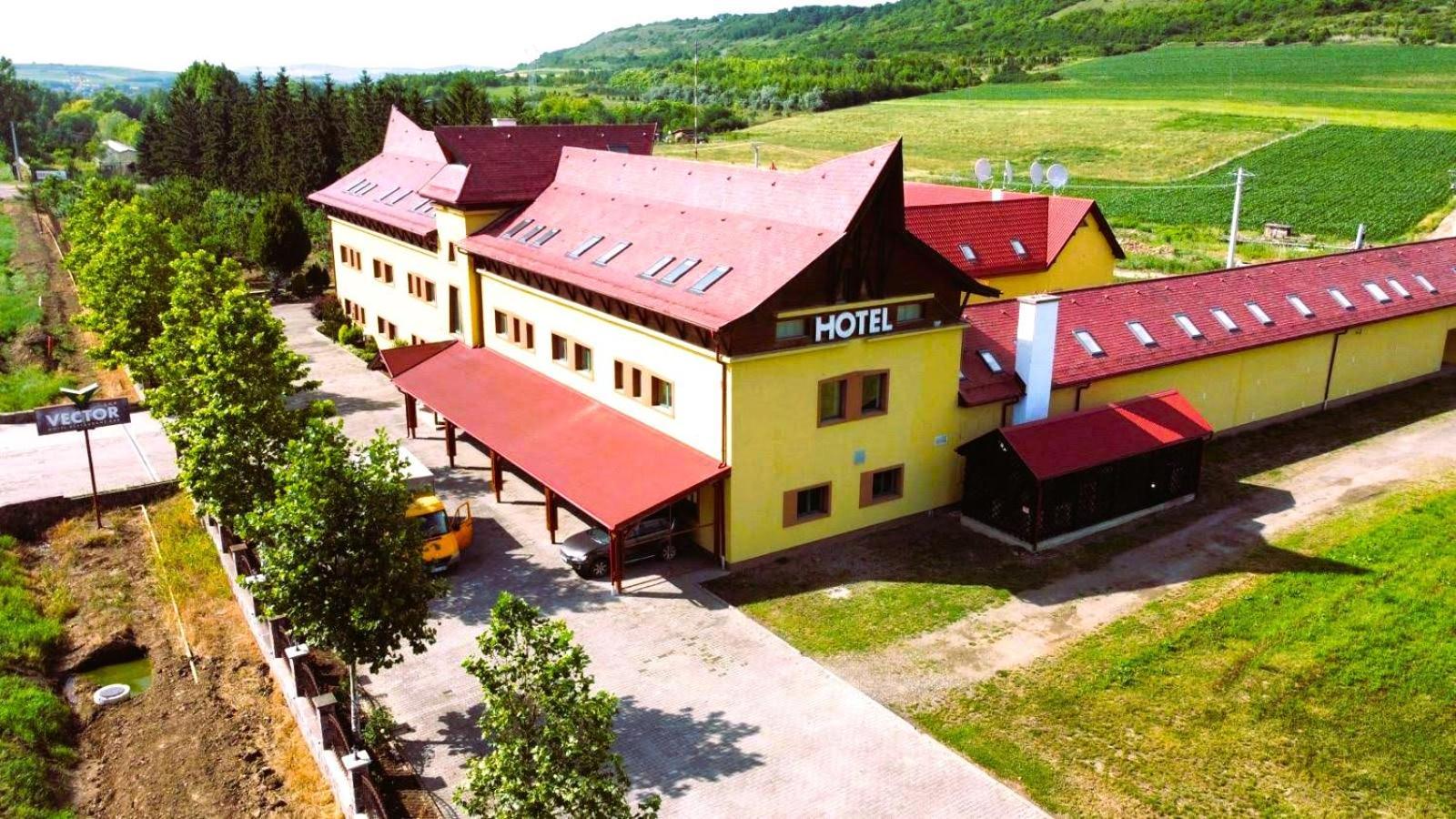 Motel Vector Gaesti ภายนอก รูปภาพ